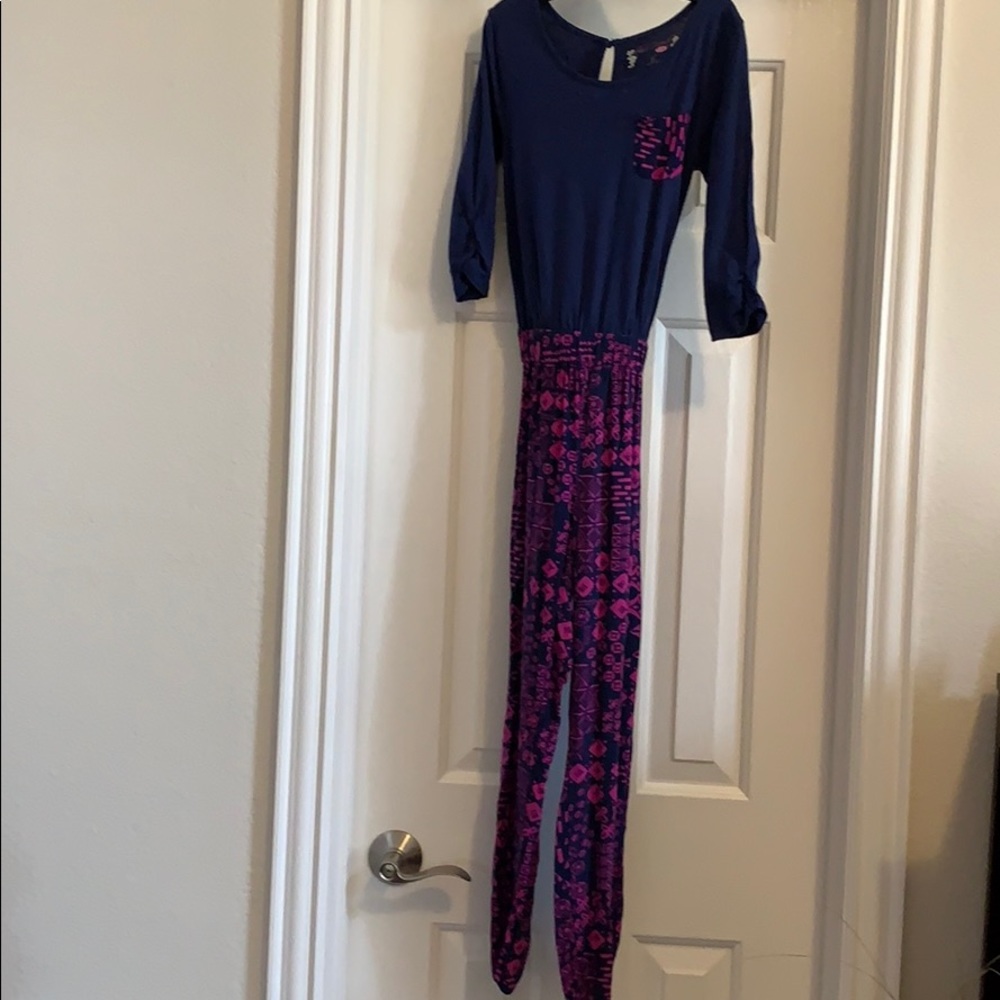 Girl’s Red Camel jumper, Size S